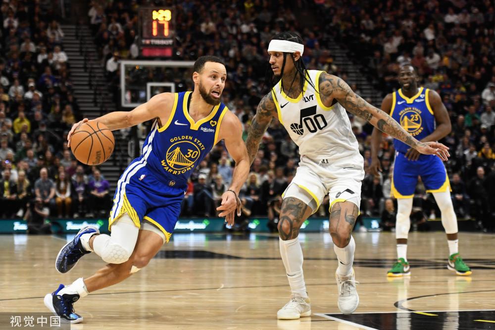 展开了一幅 展开了一幅