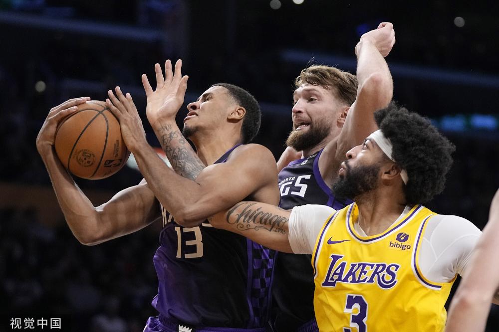 字母哥在接 字母哥在接